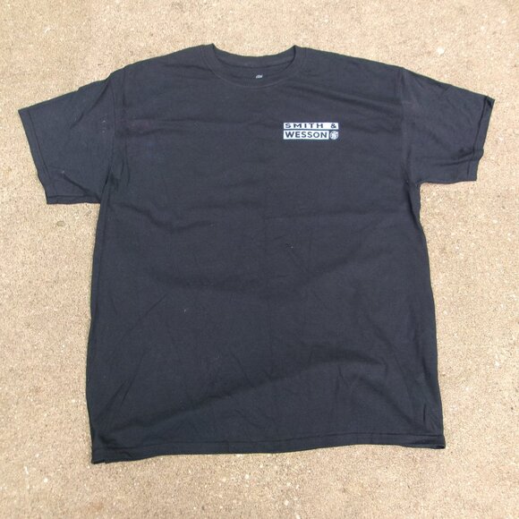 Smith & Wesson American Made Guns Ammunition USA Flag Black Men's XL S/S T-Shirt - Picture 2 of 8